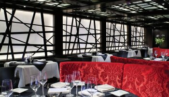 1548637855.429_r535_Seabourn Odyssey Class Interior Restaurant 2.jpg
